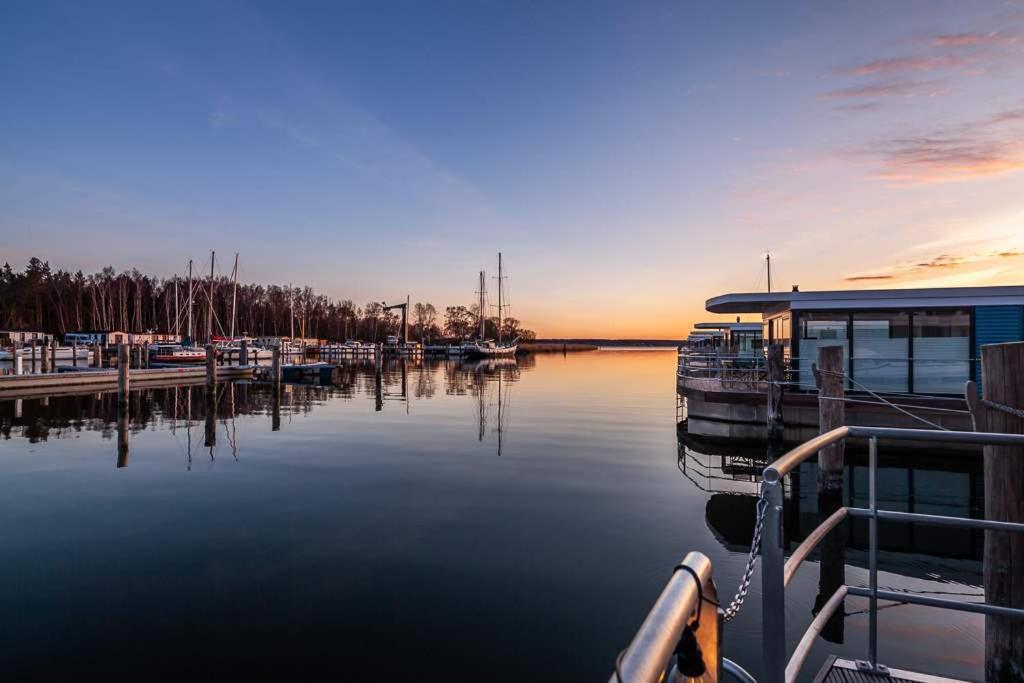 Floatinghouses Peenemuende Eksteriør billede