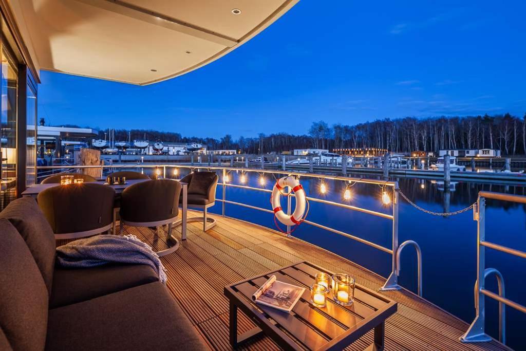 Floatinghouses Peenemuende Eksteriør billede