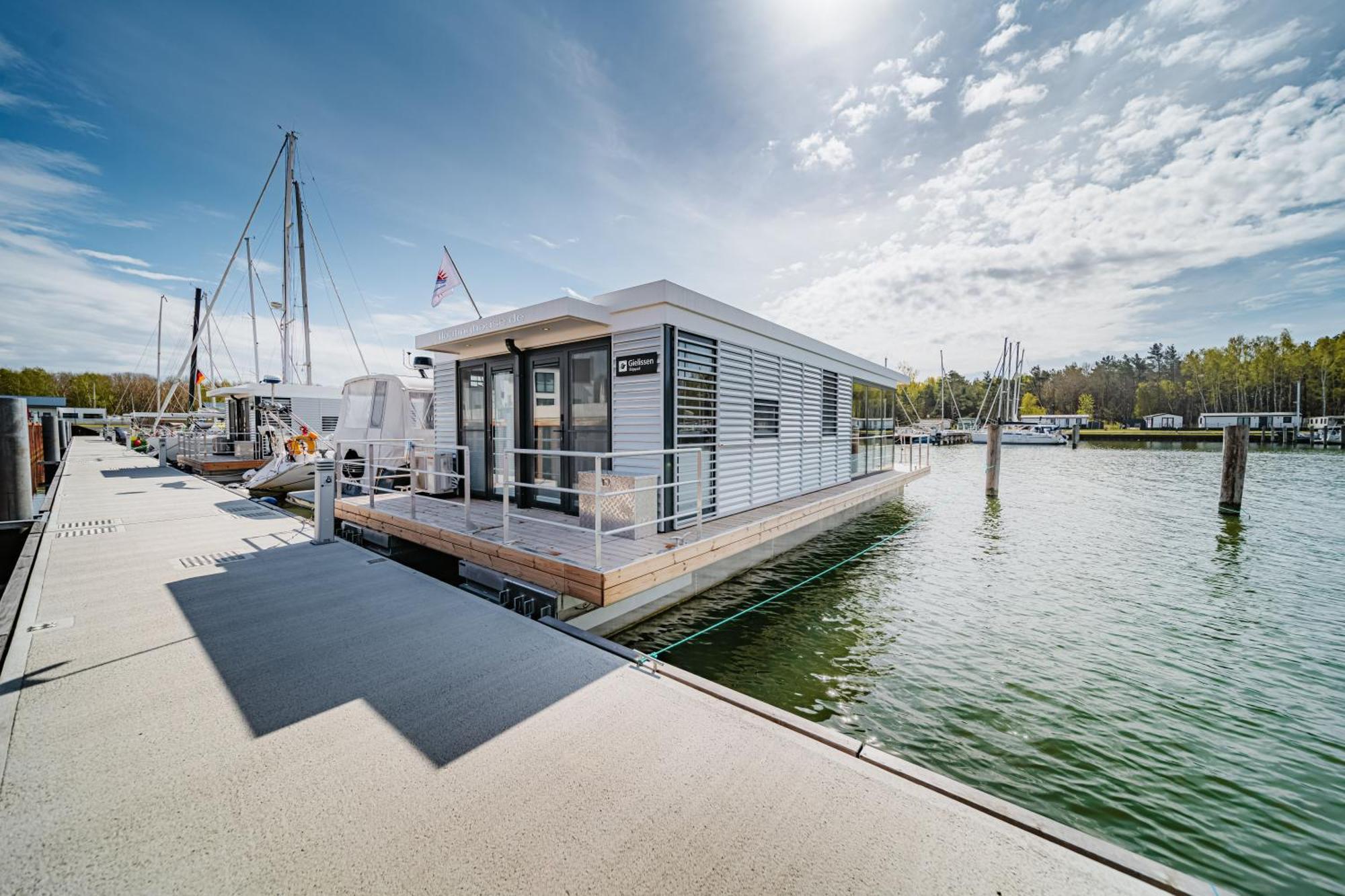 Floatinghouses Peenemuende Eksteriør billede